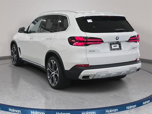 Used 2026 BMW X5 sDrive40i w/ Executive Package image 8