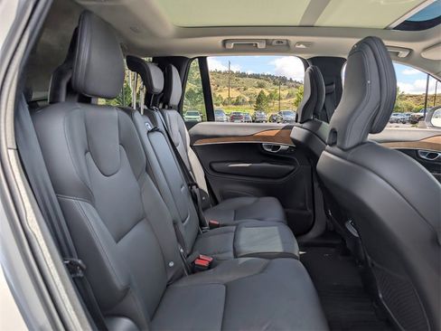 Used 2024 Volvo XC90 B5 Plus image 20