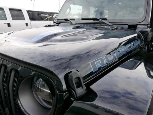 Used 2021 Jeep Wrangler Unlimited Rubicon 4xe w/ Cold Weather Group image 28