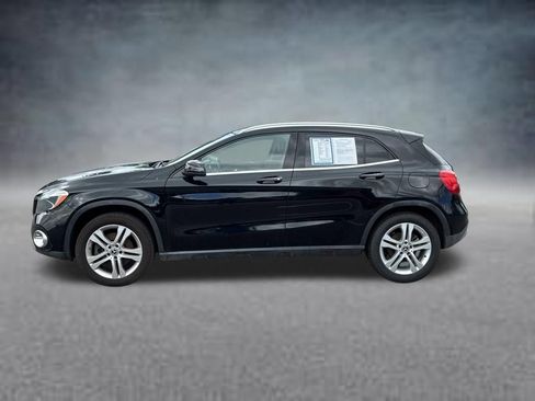 Used 2019 Mercedes-Benz GLA 250 4MATIC image 2