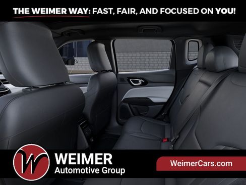 Used 2025 Jeep Compass Limited w/ Sun & Sound Group AWD/4WD image 23