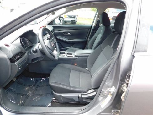 Used 2024 Nissan Sentra SV FWD image 6