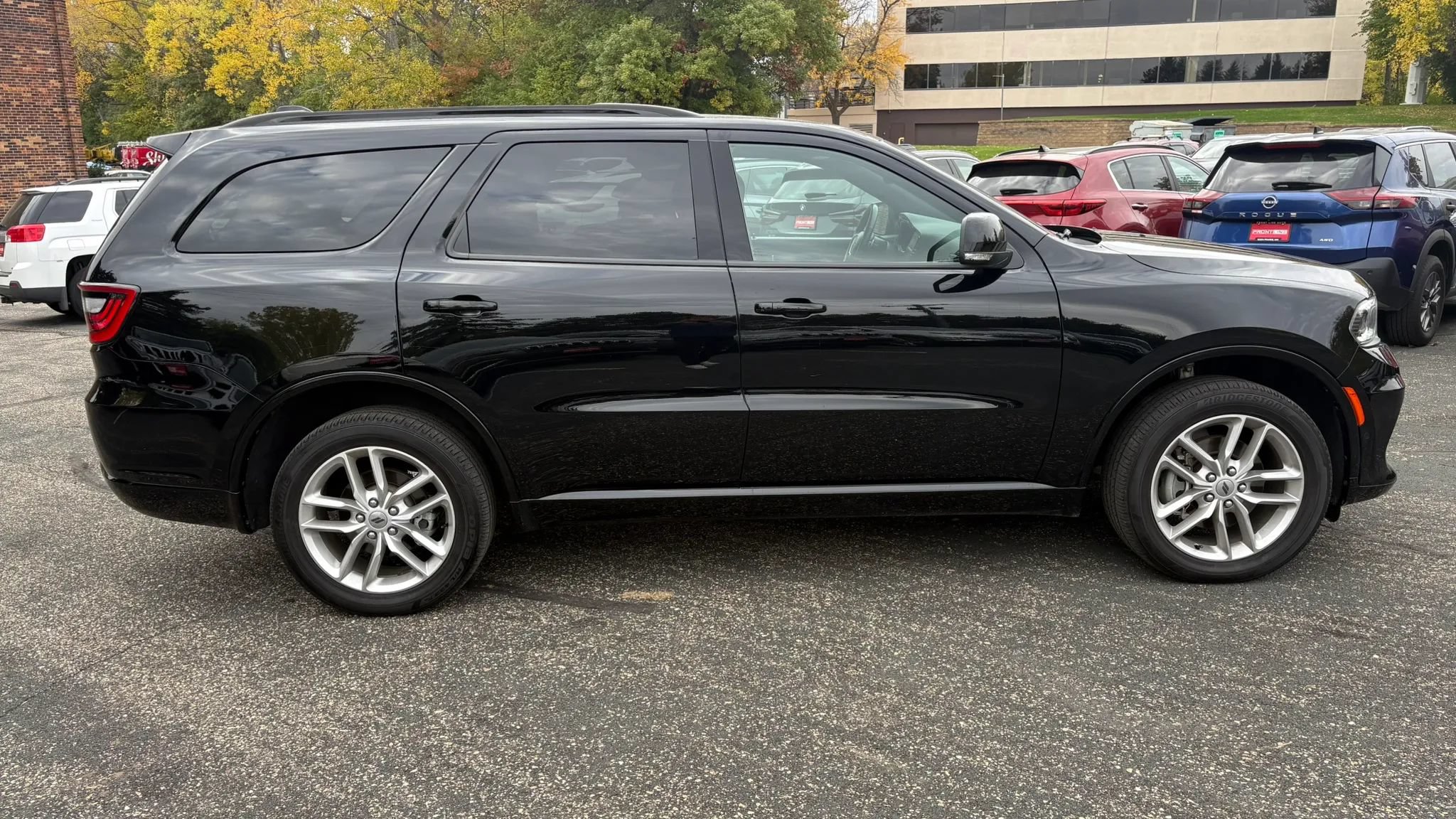 Used 2025 Dodge Durango GT AWD/4WD image 11