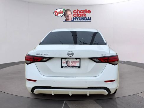 Used 2024 Nissan Sentra SV FWD image 5