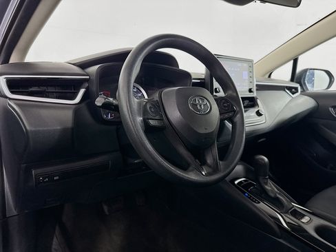 Used 2022 Toyota Corolla LE FWD image 21
