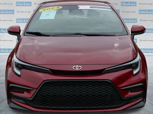 Used 2024 Toyota Corolla SE image 2