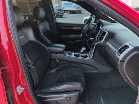 Used 2018 Jeep Grand Cherokee Trackhawk AWD/4WD image 29