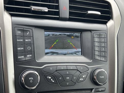 Used 2017 Ford Fusion S image 19