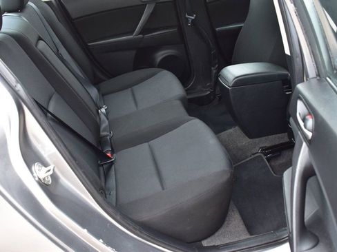 Used 2011 MAZDA MAZDA3 i Touring image 23