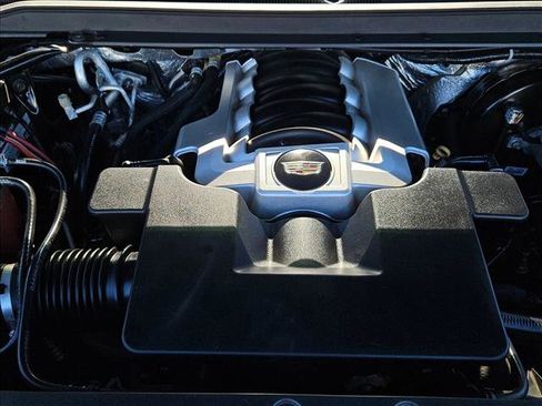 Used 2018 Cadillac Escalade ESV Luxury image 26