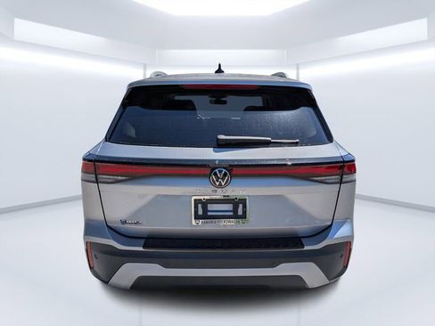 New 2026 Volkswagen Tiguan SE FWD image 4