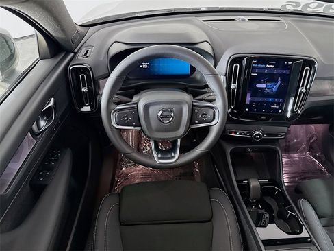 Certified 2024 Volvo XC40 Recharge Plus w/ Protection Package Premier image 23