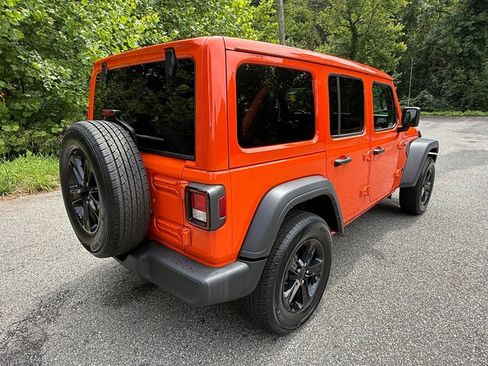 Used 2023 Jeep Wrangler Unlimited Sport AWD/4WD image 6