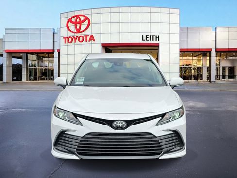 Used 2023 Toyota Camry LE image 2