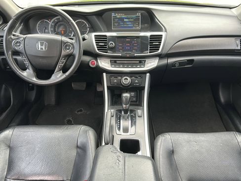 Used 2013 Honda Accord Touring image 21