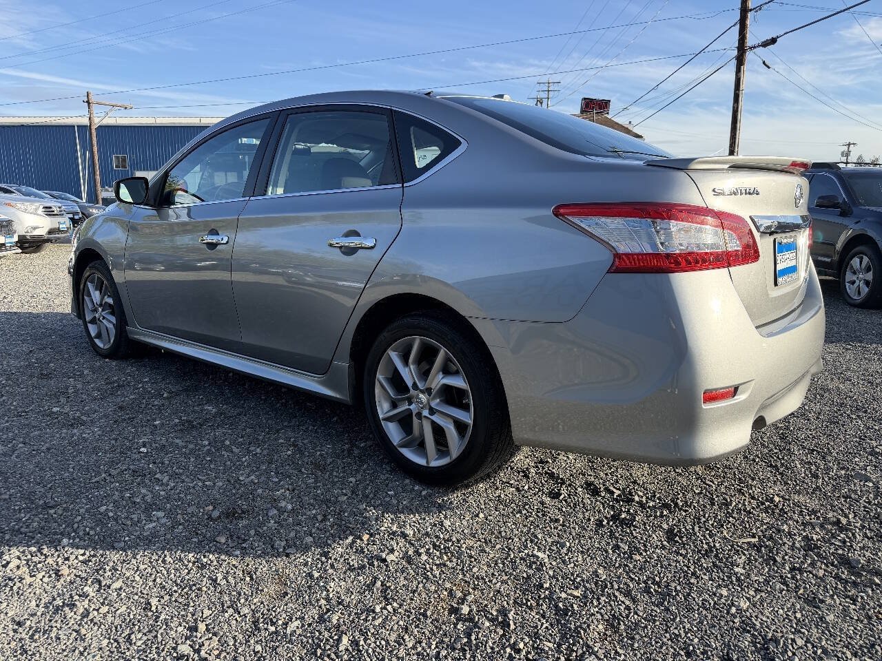 Used 2014 Nissan Sentra SR w/ SR Driver Package FWD image 5