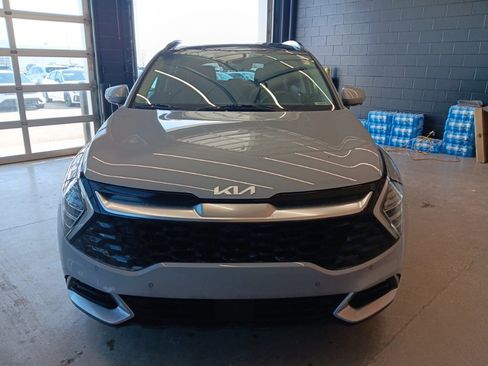 Certified 2023 Kia Sportage SX image 3
