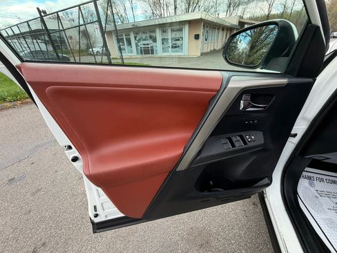 Used 2013 Toyota RAV4 Limited image 11