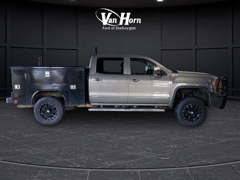 Used 2017 GMC Sierra 2500 SLT image 2