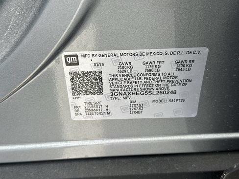 Used 2025 Chevrolet Equinox LT FWD image 35