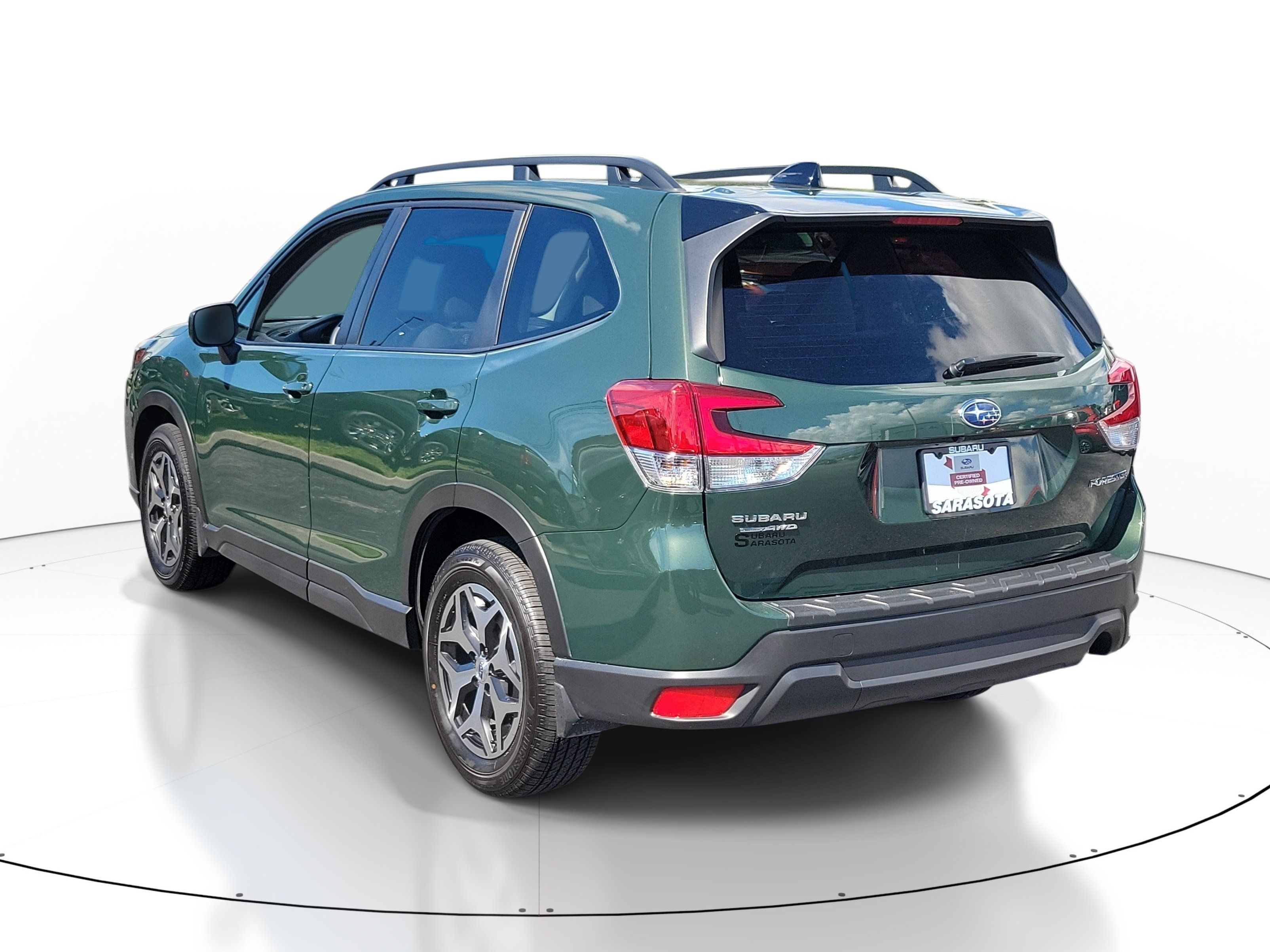 Certified 2024 Subaru Forester Premium AWD/4WD image 4