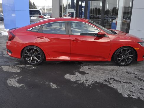 Used 2020 Honda Civic Sport image 8