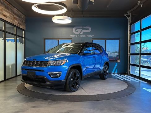 Used 2021 Jeep Compass Latitude AWD/4WD image 7