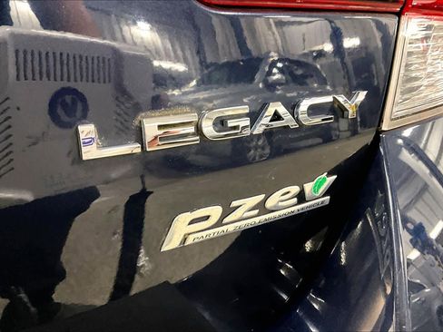 Used 2013 Subaru Legacy 2.5i Limited image 9