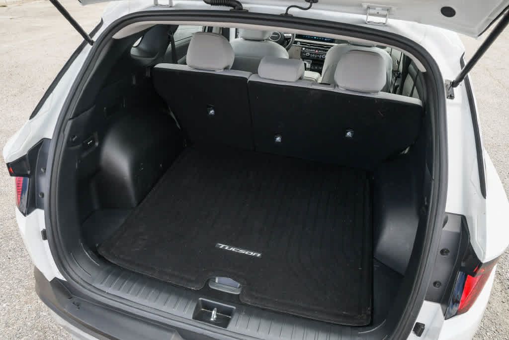 Used 2025 Hyundai Tucson SE FWD image 29