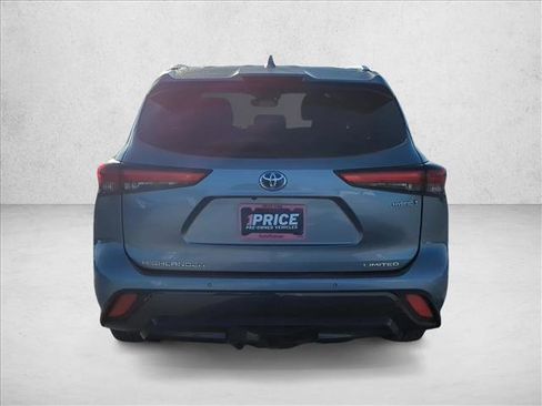 Used 2021 Toyota Highlander Limited image 6