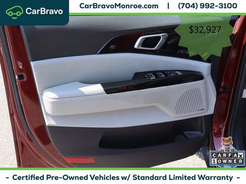 Used 2023 Kia Carnival SX Prestige FWD image 18