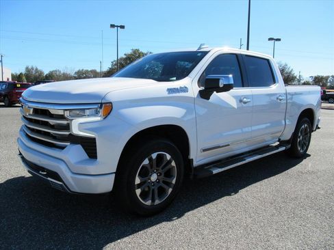 Used 2022 Chevrolet Silverado 1500 High Country image 3