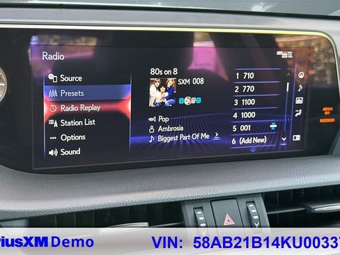 Used 2019 Lexus ES 300h w/ Accessory Package 2 FWD image 23