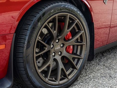 Used 2016 Dodge Challenger SRT Hellcat RWD image 77