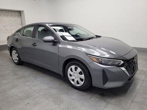 Used 2025 Nissan Sentra S FWD image 11