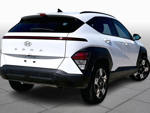 Certified 2025 Hyundai Kona SEL image 12