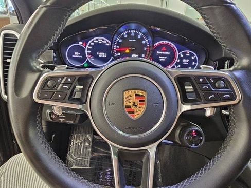 Used 2019 Porsche Cayenne AWD/4WD image 18