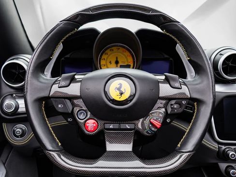 Certified 2022 Ferrari Portofino M RWD image 4
