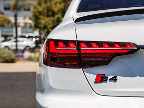 Used 2022 Audi S4 Premium Plus AWD/4WD image 7