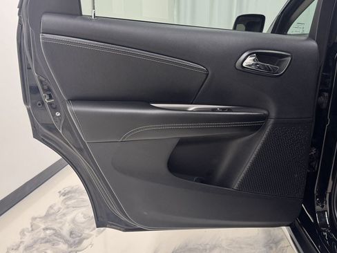 Used 2019 Dodge Journey Crossroad AWD/4WD image 20