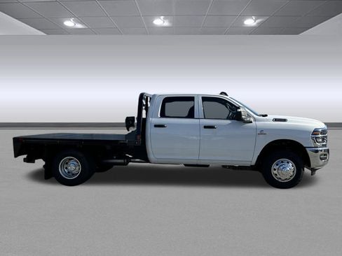 New 2026 RAM 3500 Tradesman w/ Chrome Appearance Group image 8