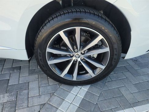 Used 2025 Jaguar F-PACE R-Dynamic S image 14