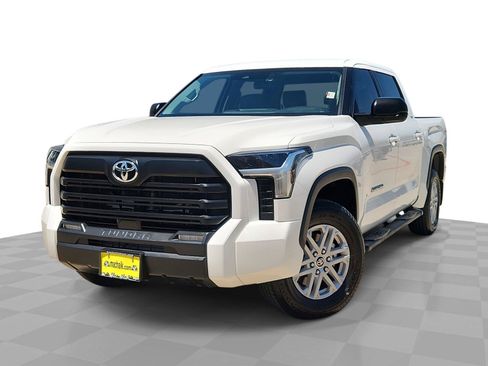 Used 2024 Toyota Tundra SR5 w/ SR5 Premium Package AWD/4WD image 1