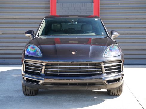 Used 2019 Porsche Cayenne image 8
