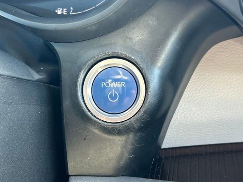 Used 2022 Toyota Sienna LE image 30