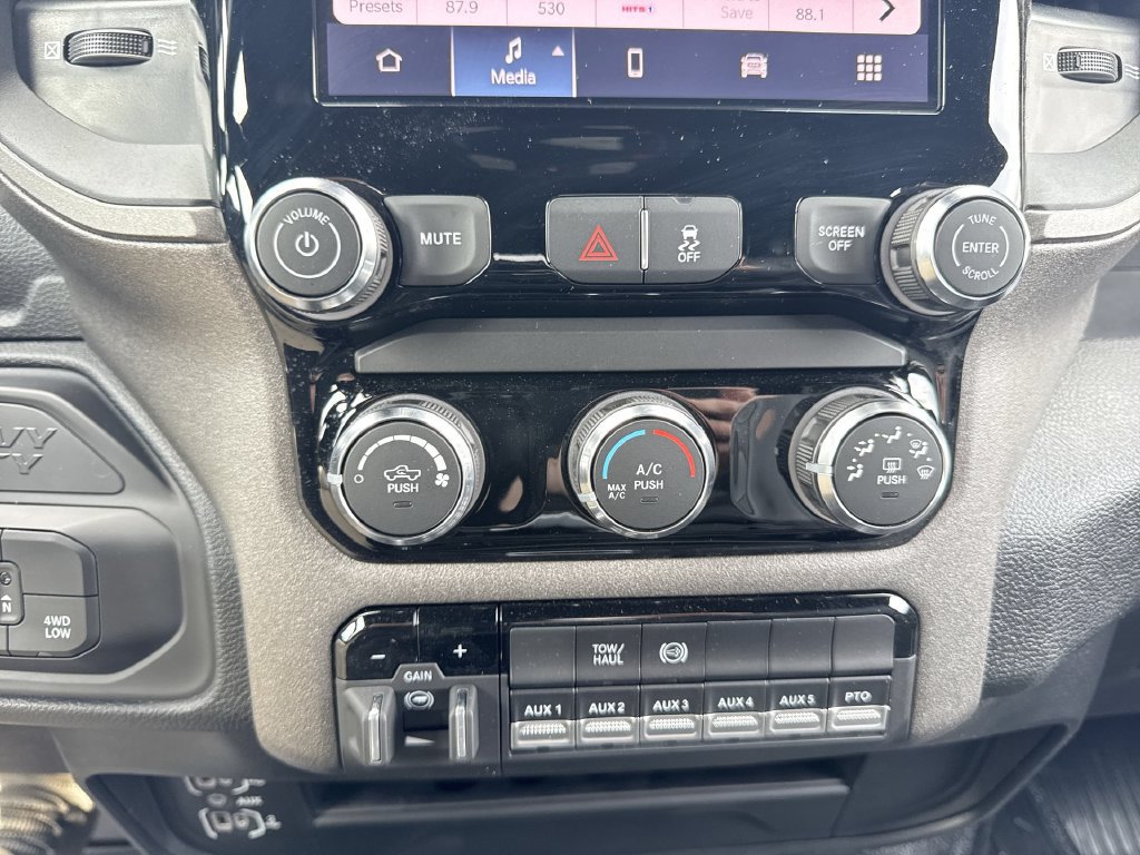 New 2026 RAM 5500 Tradesman AWD/4WD image 17