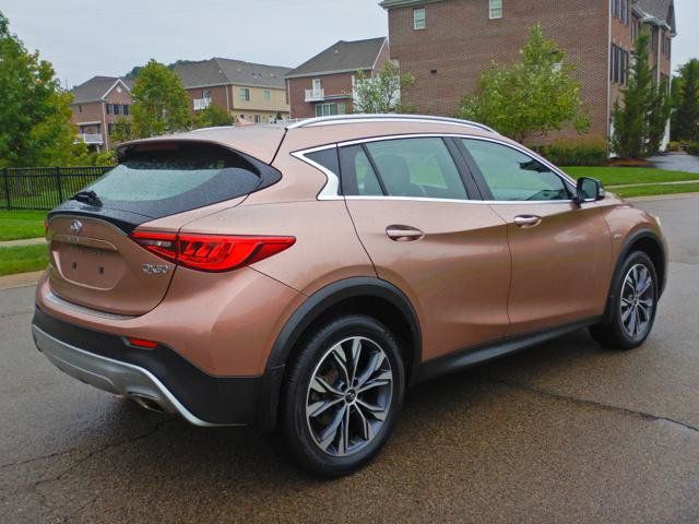 Used 2018 INFINITI QX30 Premium w/ Navigation Package AWD/4WD image 4