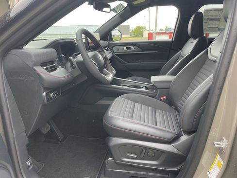 New 2026 Ford Explorer ST-Line w/ ST-Line Street Pack AWD/4WD image 12