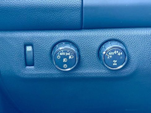 Used 2021 Chevrolet Colorado LT w/ LT Convenience Package image 21