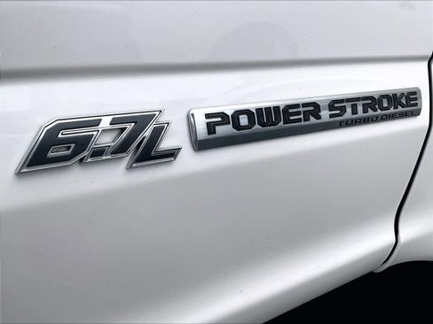 Used 2018 Ford F350 Lariat w/ Lariat Ultimate Package image 28